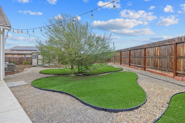 801 Howard Street, Kingsburg, CA 93631