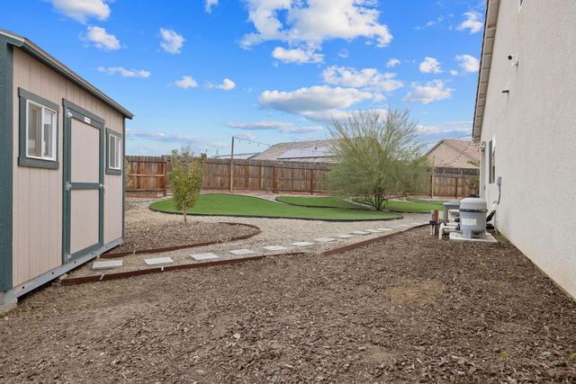 801 Howard Street, Kingsburg, CA 93631