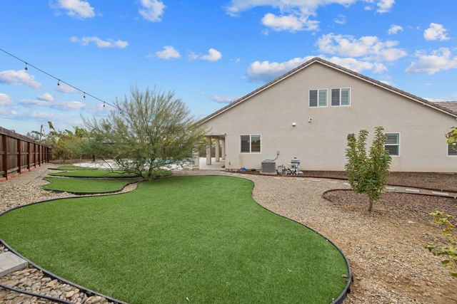 801 Howard Street, Kingsburg, CA 93631