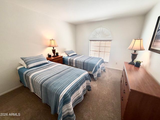 9404 W MORROW Drive, Peoria, AZ 85382