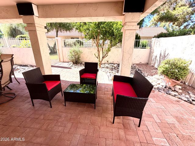 9404 W MORROW Drive, Peoria, AZ 85382