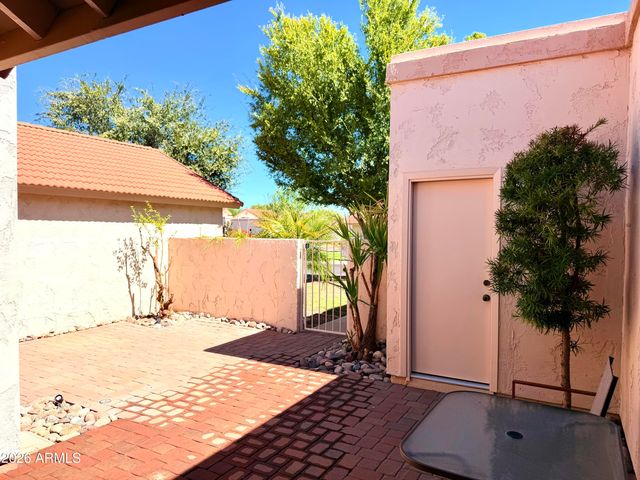 9404 W MORROW Drive, Peoria, AZ 85382