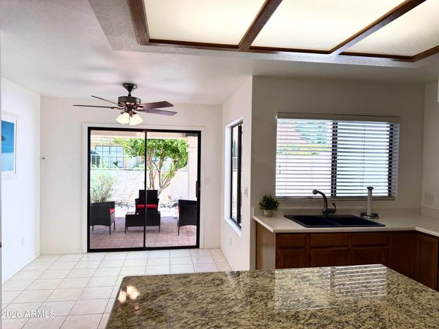 9404 W MORROW Drive, Peoria, AZ 85382