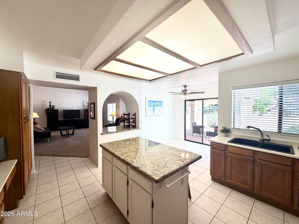 9404 W MORROW Drive, Peoria, AZ 85382 — photo 4