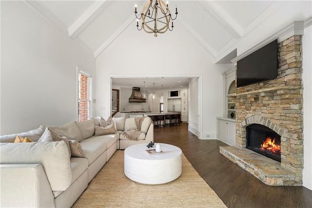 510 Grove Park Place, Roswell, GA 30075