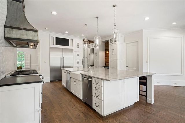 510 Grove Park Place, Roswell, GA 30075