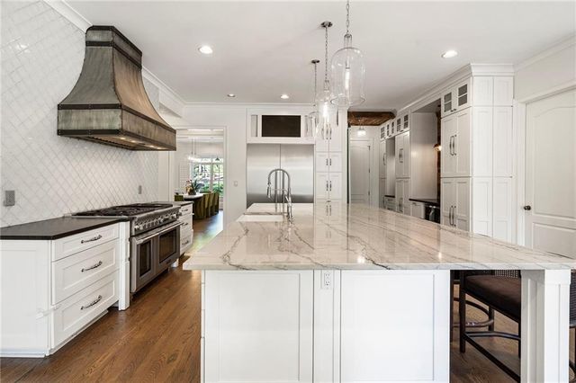 510 Grove Park Place, Roswell, GA 30075