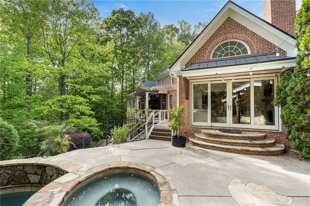 510 Grove Park Place, Roswell, GA 30075