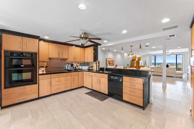 2155 S OCEAN Boulevard 11, Delray Beach, FL 33483