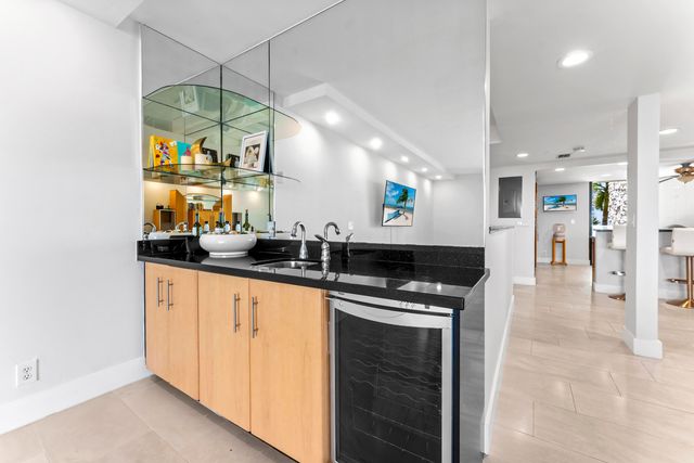 2155 S OCEAN Boulevard 11, Delray Beach, FL 33483