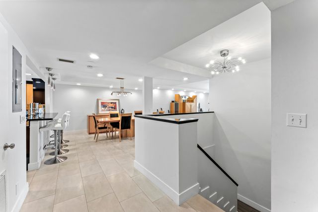2155 S OCEAN Boulevard 11, Delray Beach, FL 33483