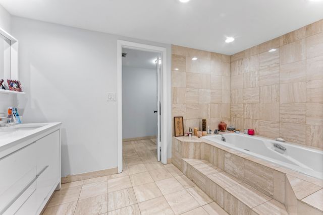 2155 S OCEAN Boulevard 11, Delray Beach, FL 33483