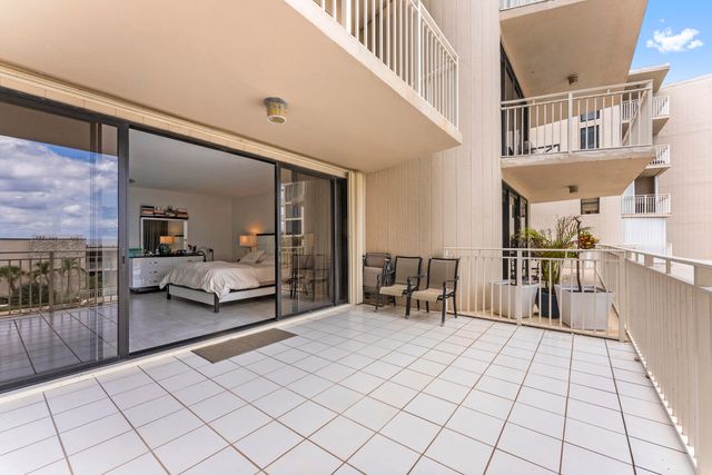 2155 S OCEAN Boulevard 11, Delray Beach, FL 33483