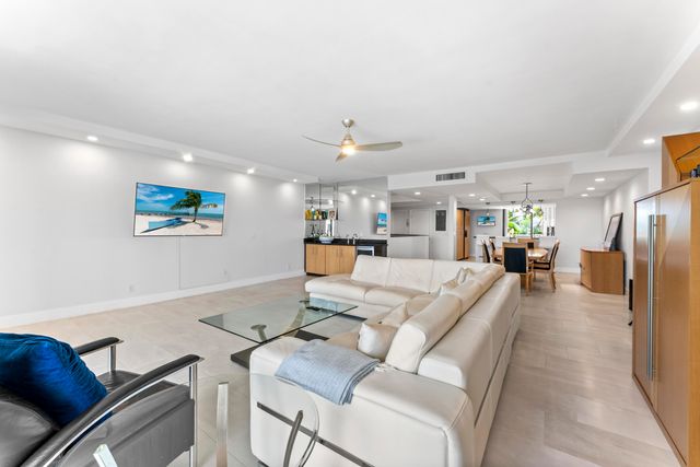 2155 S OCEAN Boulevard 11, Delray Beach, FL 33483