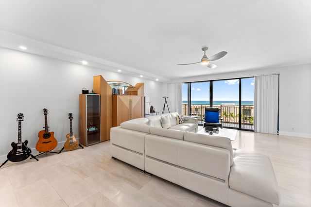 2155 S OCEAN Boulevard 11, Delray Beach, FL 33483