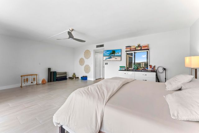 2155 S OCEAN Boulevard 11, Delray Beach, FL 33483