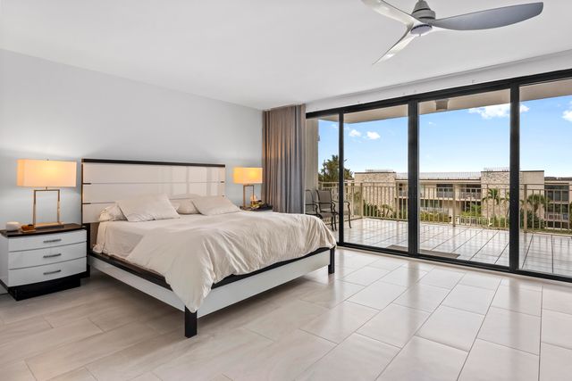 2155 S OCEAN Boulevard 11, Delray Beach, FL 33483