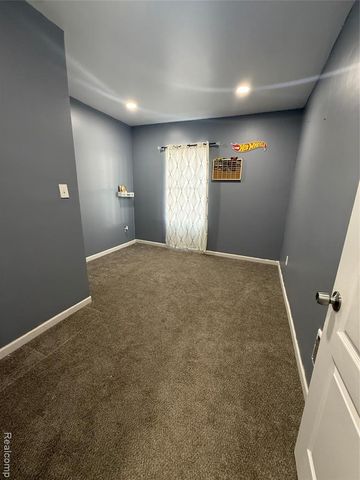 13601 Ohio Street, Detroit, MI 48238