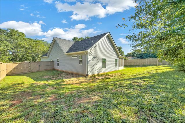 135 Stevenson Drive, Belton, SC 29627