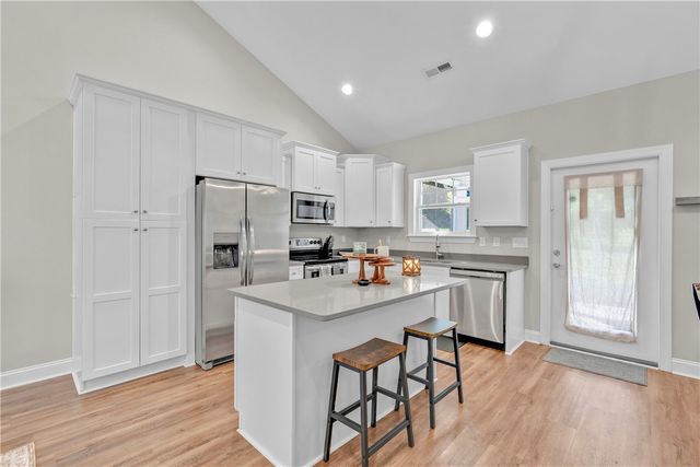 135 Stevenson Drive, Belton, SC 29627