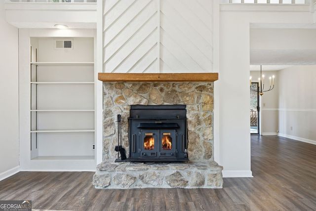 4621 Kings Crossing Drive NE, Kennesaw, GA 30144