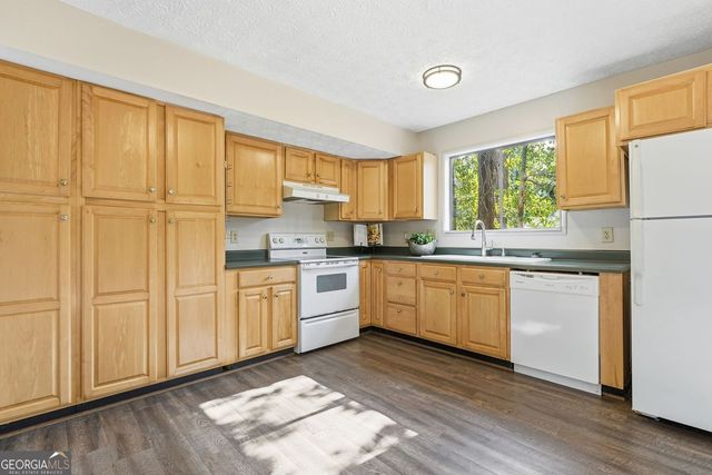 4621 Kings Crossing Drive NE, Kennesaw, GA 30144