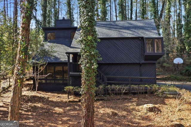 4621 Kings Crossing Drive NE, Kennesaw, GA 30144