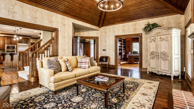 5212 Carrington Circle, Carmel, IN 46033