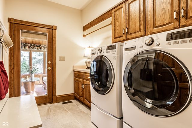 5212 Carrington Circle, Carmel, IN 46033