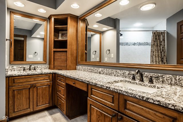 5212 Carrington Circle, Carmel, IN 46033