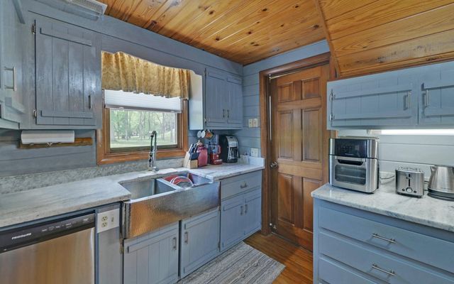 440 Beaver Ridge Road, Murphy, NC 28906