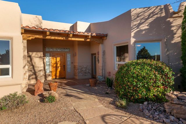 4 Meadows Place, Placitas, NM 87043