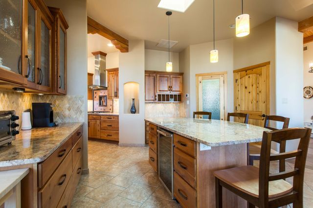 4 Meadows Place, Placitas, NM 87043