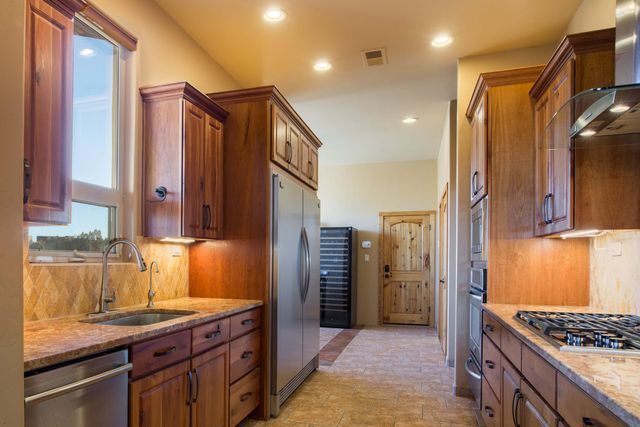 4 Meadows Place, Placitas, NM 87043