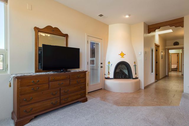 4 Meadows Place, Placitas, NM 87043