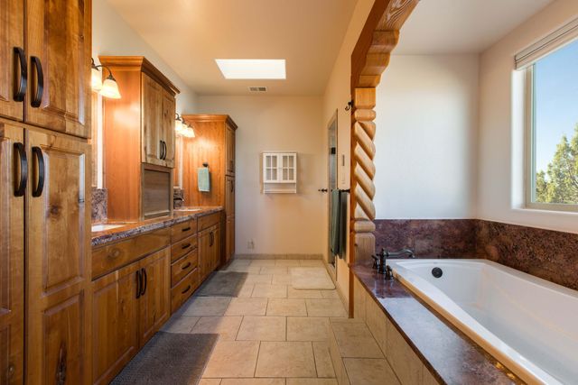 4 Meadows Place, Placitas, NM 87043