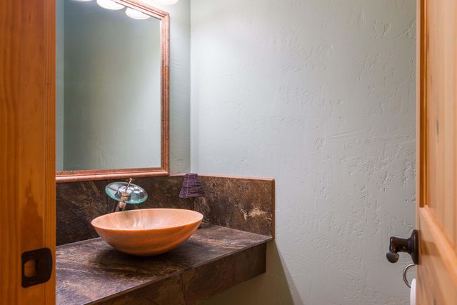 4 Meadows Place, Placitas, NM 87043