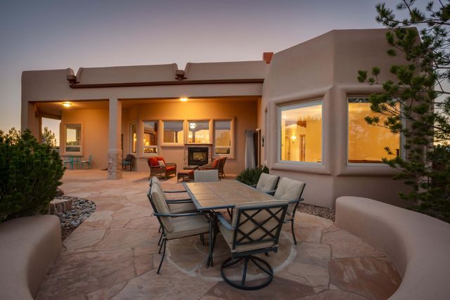 4 Meadows Place, Placitas, NM 87043