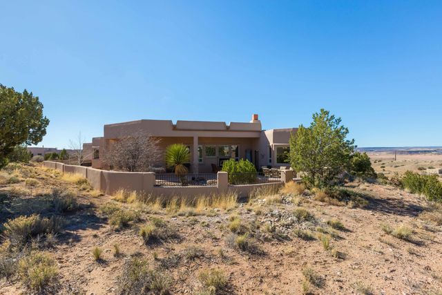 4 Meadows Place, Placitas, NM 87043