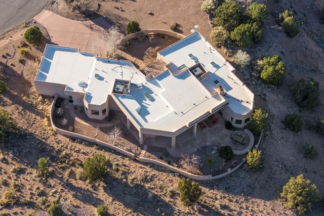 4 Meadows Place, Placitas, NM 87043