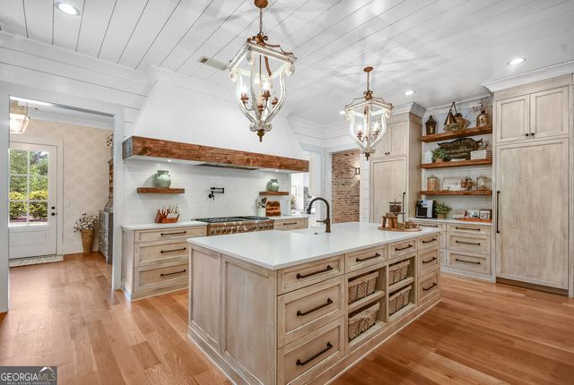 1023 Madison Hall Lane, Milton, GA 30004