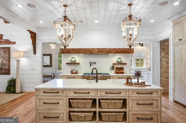 1023 Madison Hall Lane, Milton, GA 30004