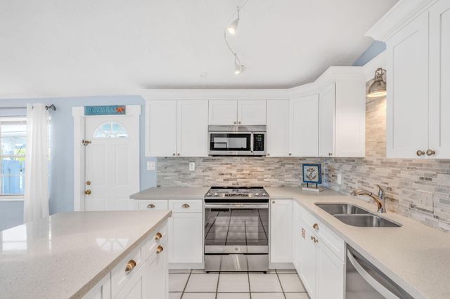 97 Coral Drive, Key Colony, FL 33051