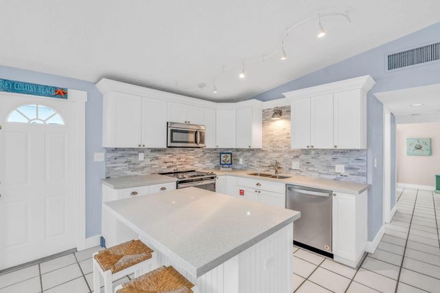 97 Coral Drive, Key Colony, FL 33051