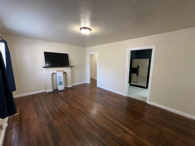 1552 Lombardy Street 2, Houston, TX 77023