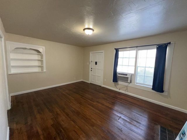 1552 Lombardy Street 2, Houston, TX 77023