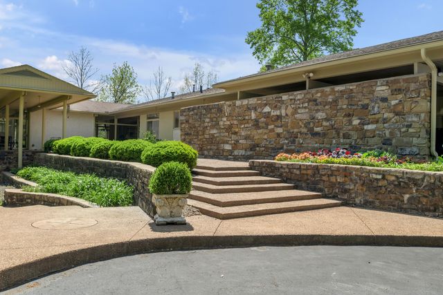 150 Pine Hill Drive, Morehead, KY 40351