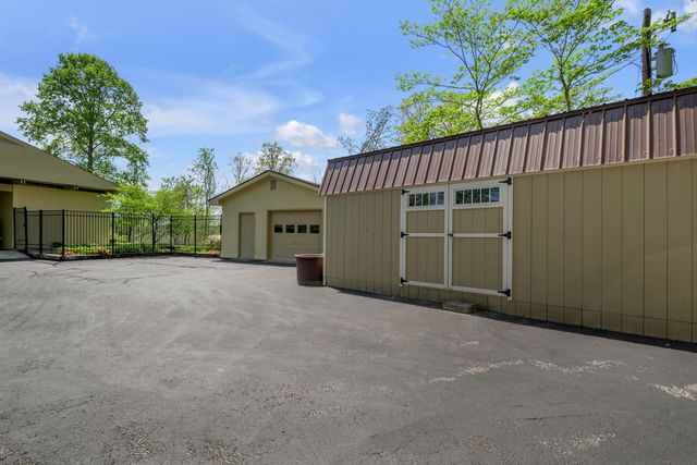 150 Pine Hill Drive, Morehead, KY 40351
