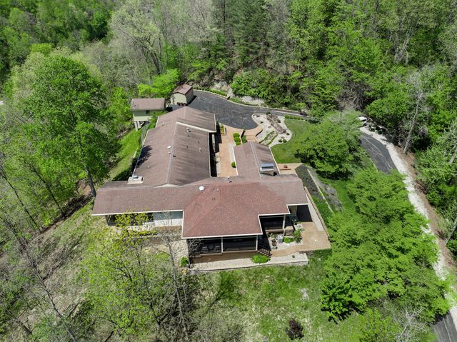 150 Pine Hill Drive, Morehead, KY 40351