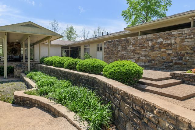 150 Pine Hill Drive, Morehead, KY 40351